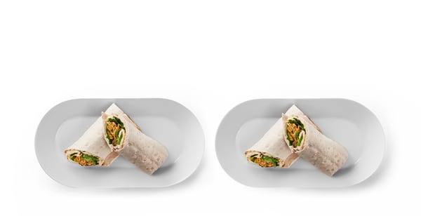 2x Vegetariánský wrap s humusem s okurkami a hořčicí