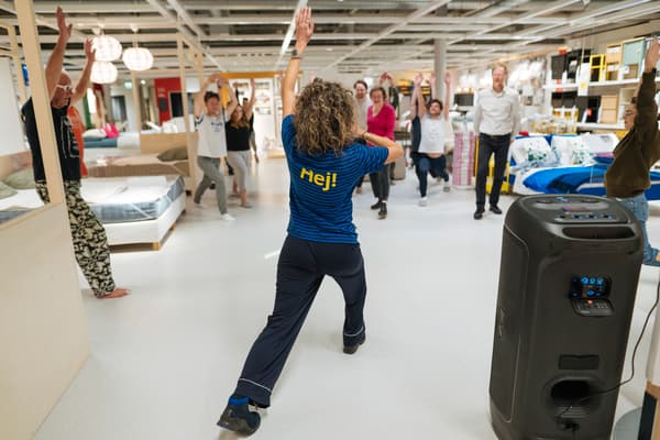 360 hotelgasten ontwaken in winkels van IKEA