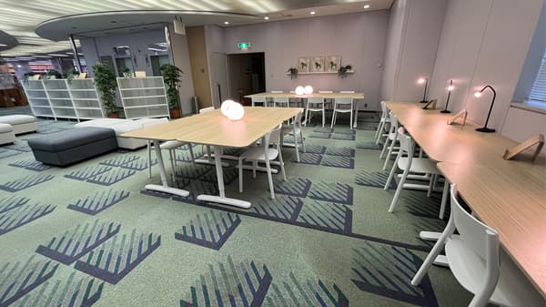 立川市中央図書館3階の休眠スペースでもある視聴覚室。