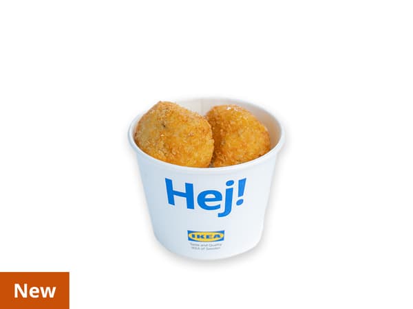 3pcs Potato croquettes with chicken slices.