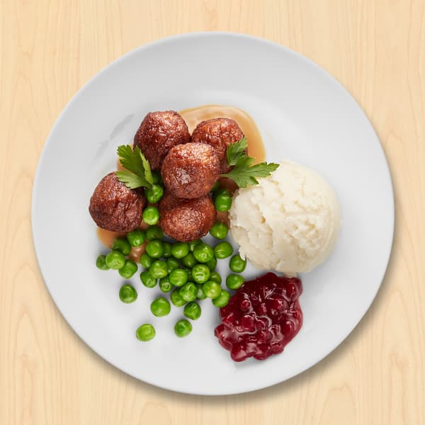 5 kødboller med kartoffelmos, flødesauce og tyttebærsyltetøj