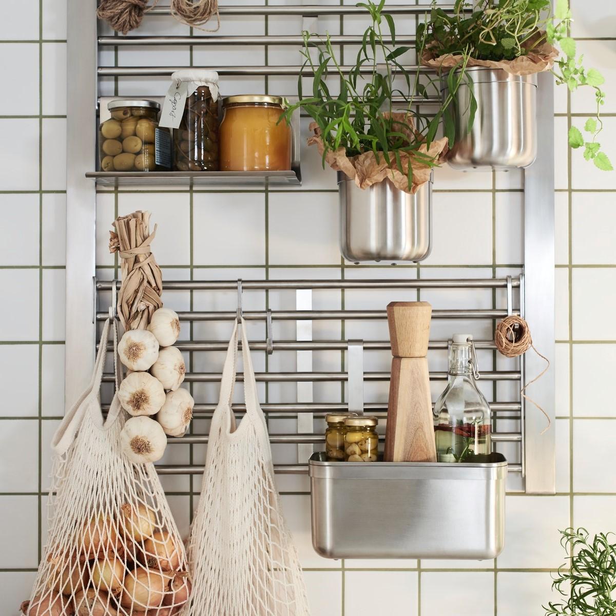 5 steps for a circular kitchen.