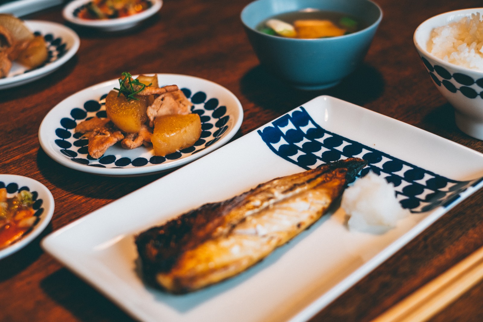 Japanese table in Scandinavian style | IKEA Japan - IKEA