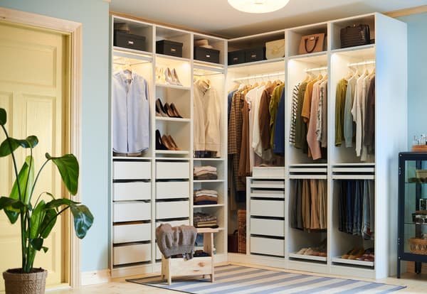 Comment choisir ses luminaires de dressing ? - IKEA