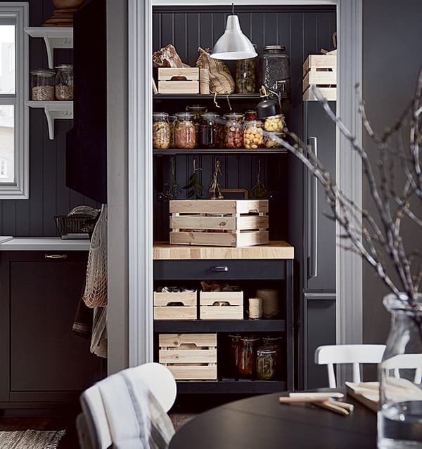 Cute cottage kitchen - IKEA CA