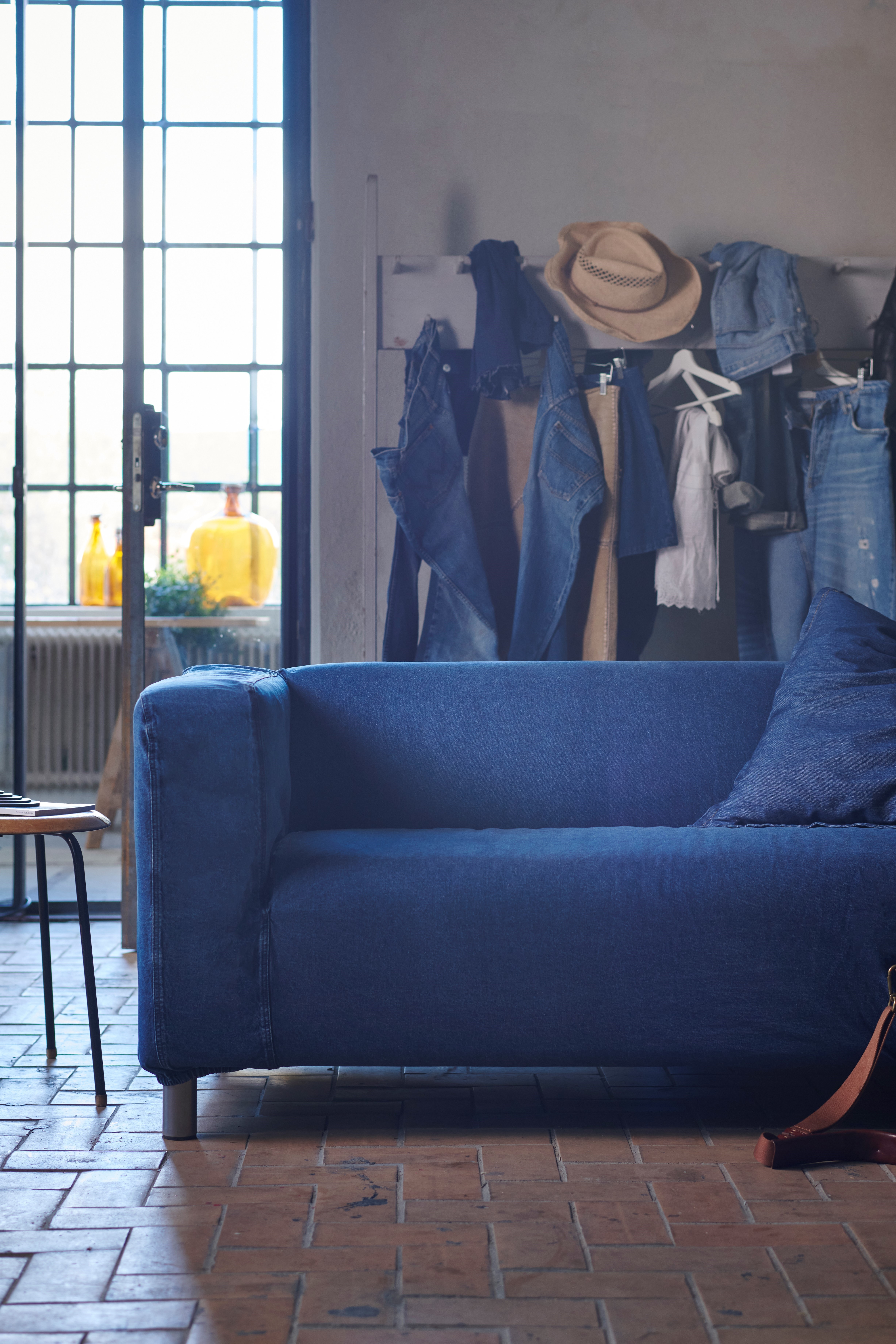 IKEA en MUD Jeans introduceren hoes voor KLIPPAN IKEA