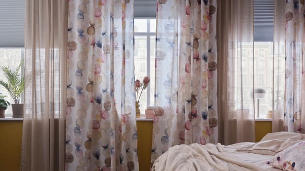 Tips and ideas for better bedroom curtains - IKEA CA