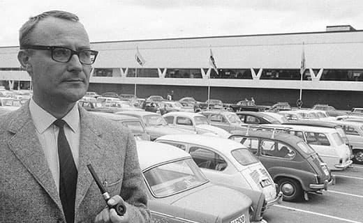 A black and white picture of Ingvar Kamprad.