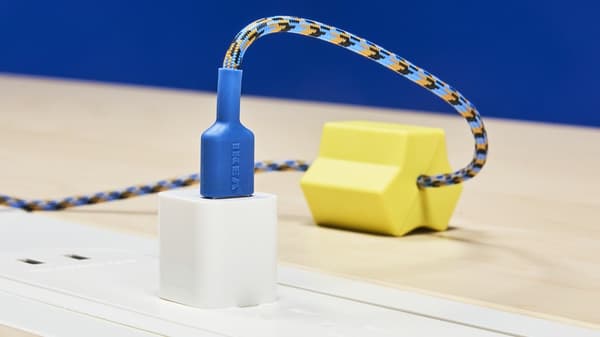 A blue/orange LILLHULT USB-A to USB-C in the home office