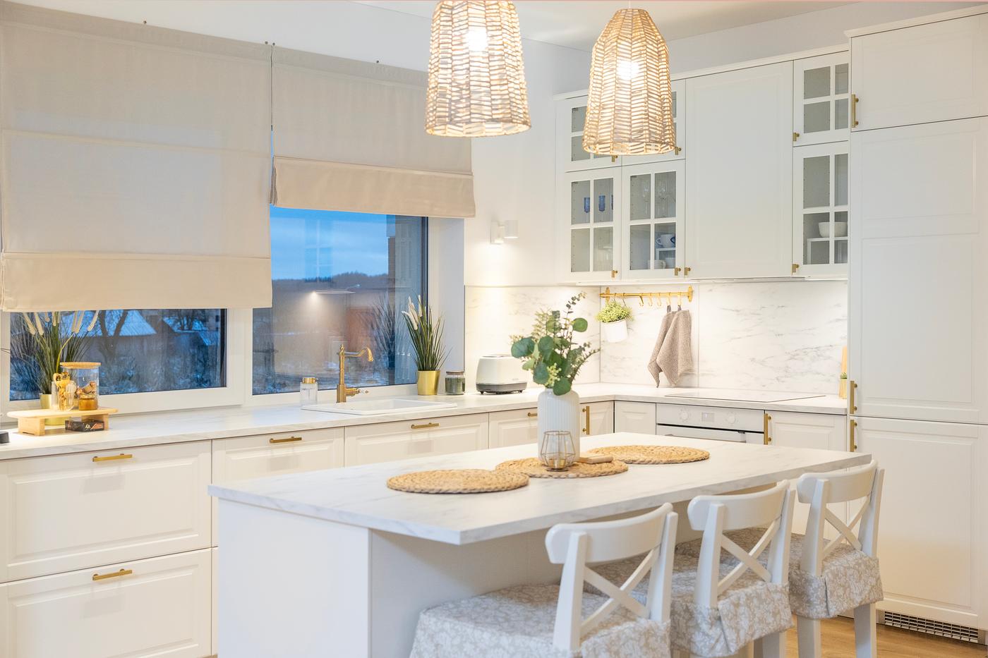 A carousel of home makeovers showcasing transformations in bedrooms, kitchens and living rooms.