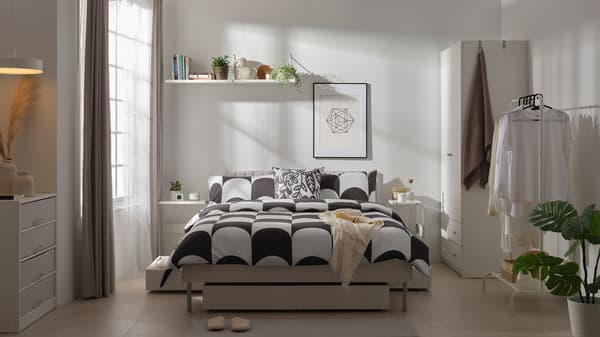 A coordinated bedroom for less than ₱35,000 is within your reach. BRUKSVARA has all the essentials you need and more.