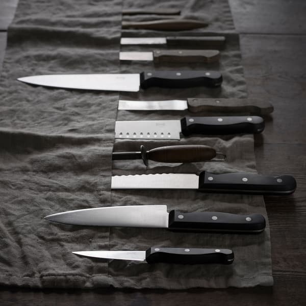 A guide to finding the right knife for cooking.