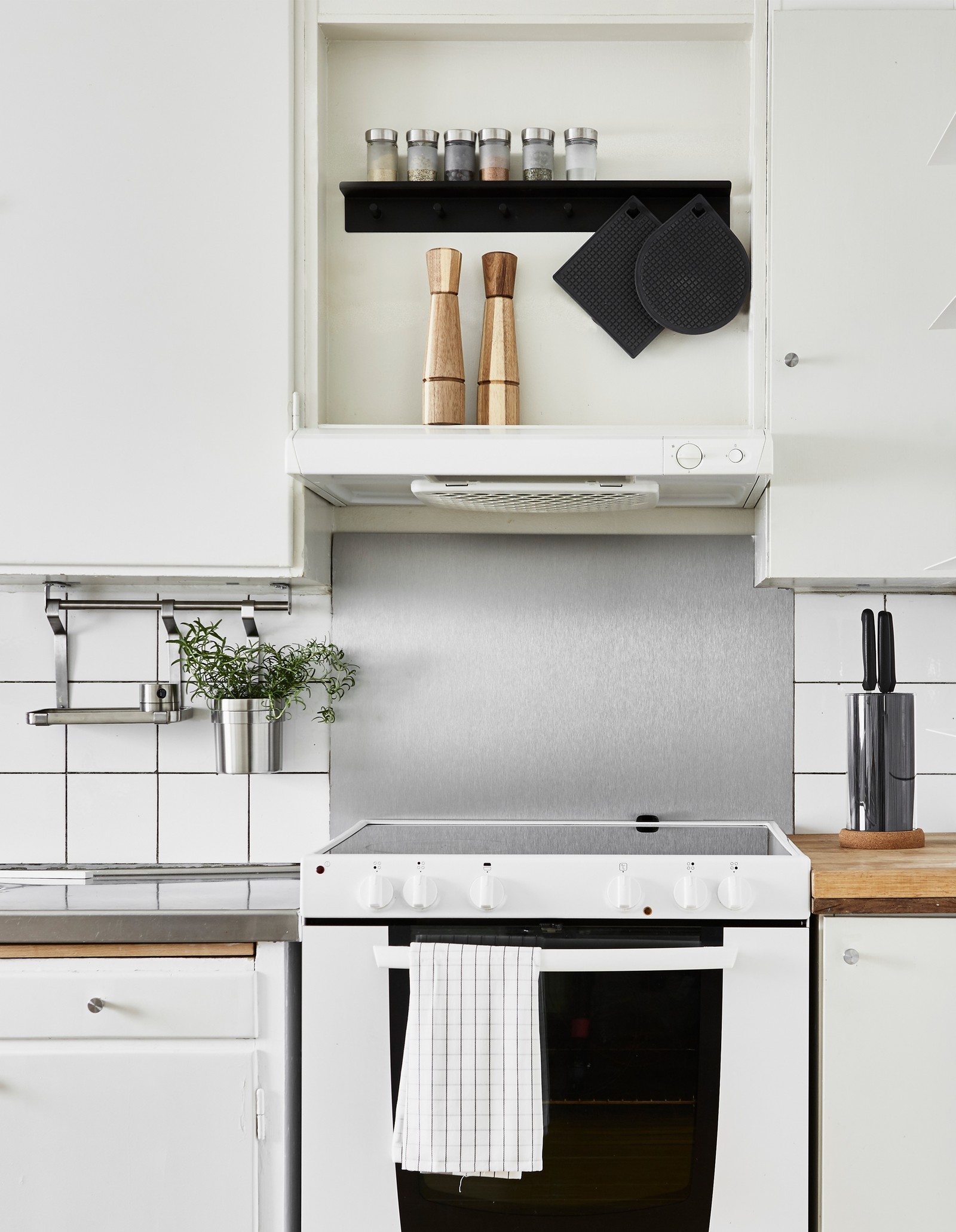 Update your kitchen on a budget, right now on IKEA Ideas. - IKEA
