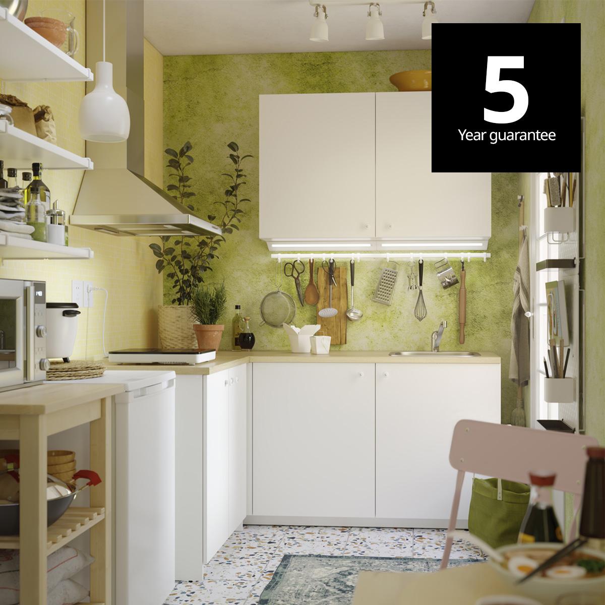 A KNOXHULT complete kitchen solution. Our KNOXHULT series enjoys 5-year guarantee.