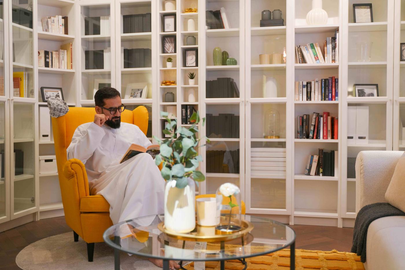مكتبات ووحدات رفوف
