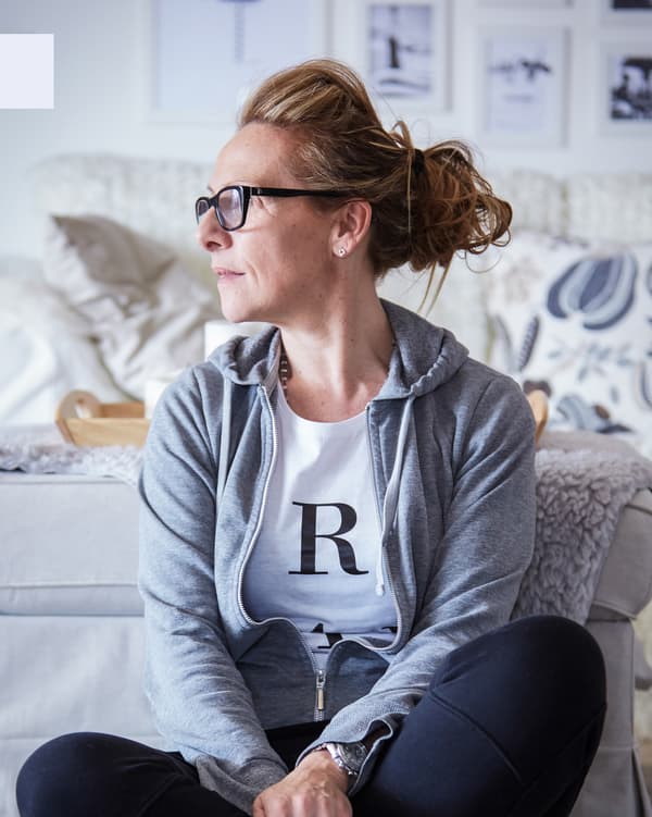 A portrait of Elisabetta.