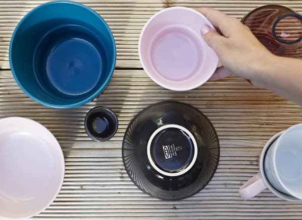 A selection of pots in different sizes and colours.