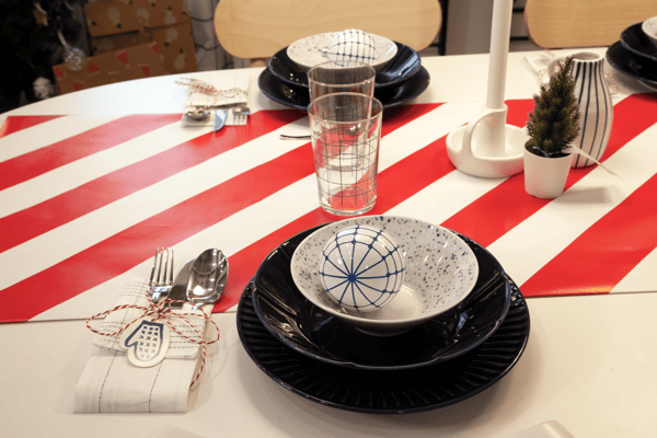 A simple and modern Christmas dinner table