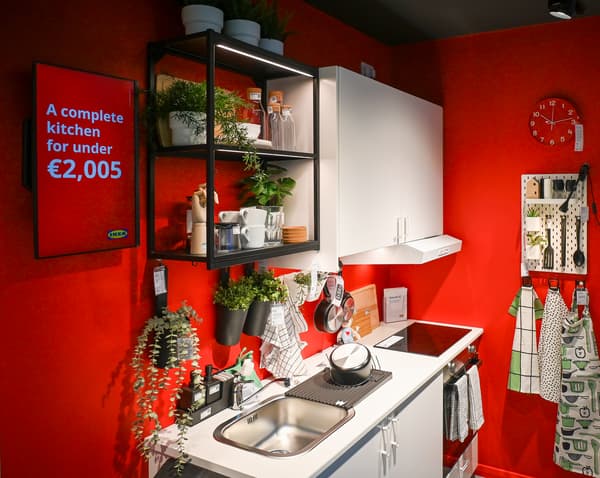 A small kitchen set up 