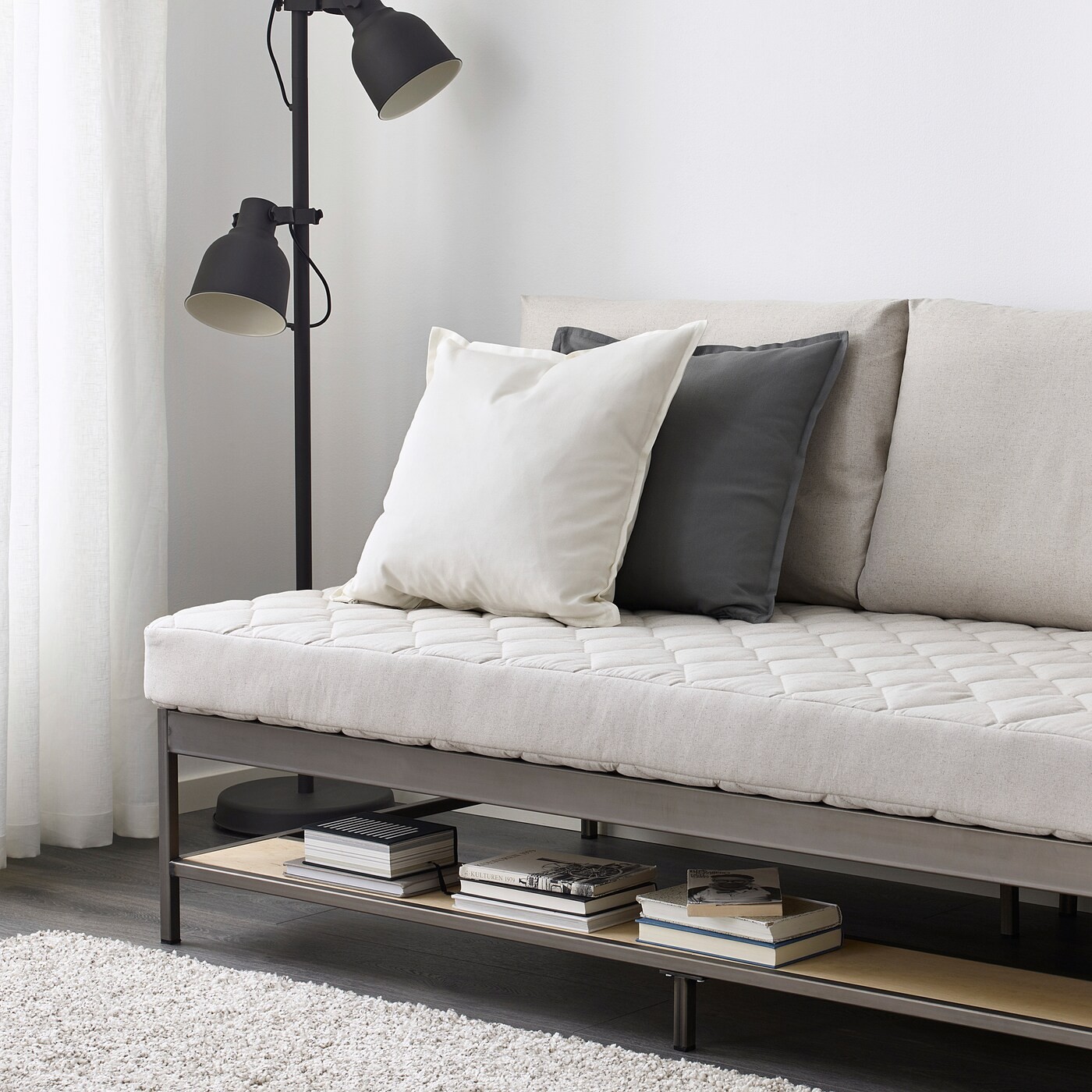 Decorate a small living room and maximise the space - IKEA Spain