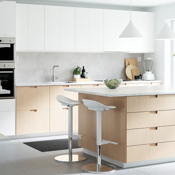 A sustainable wooden FRÖJERED kitchen.