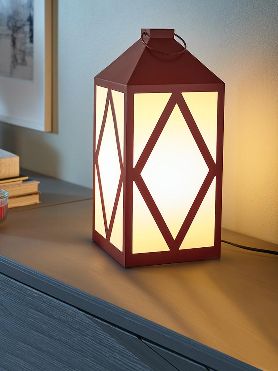A VINTERFINT 2022 table lamp placed on the table. 