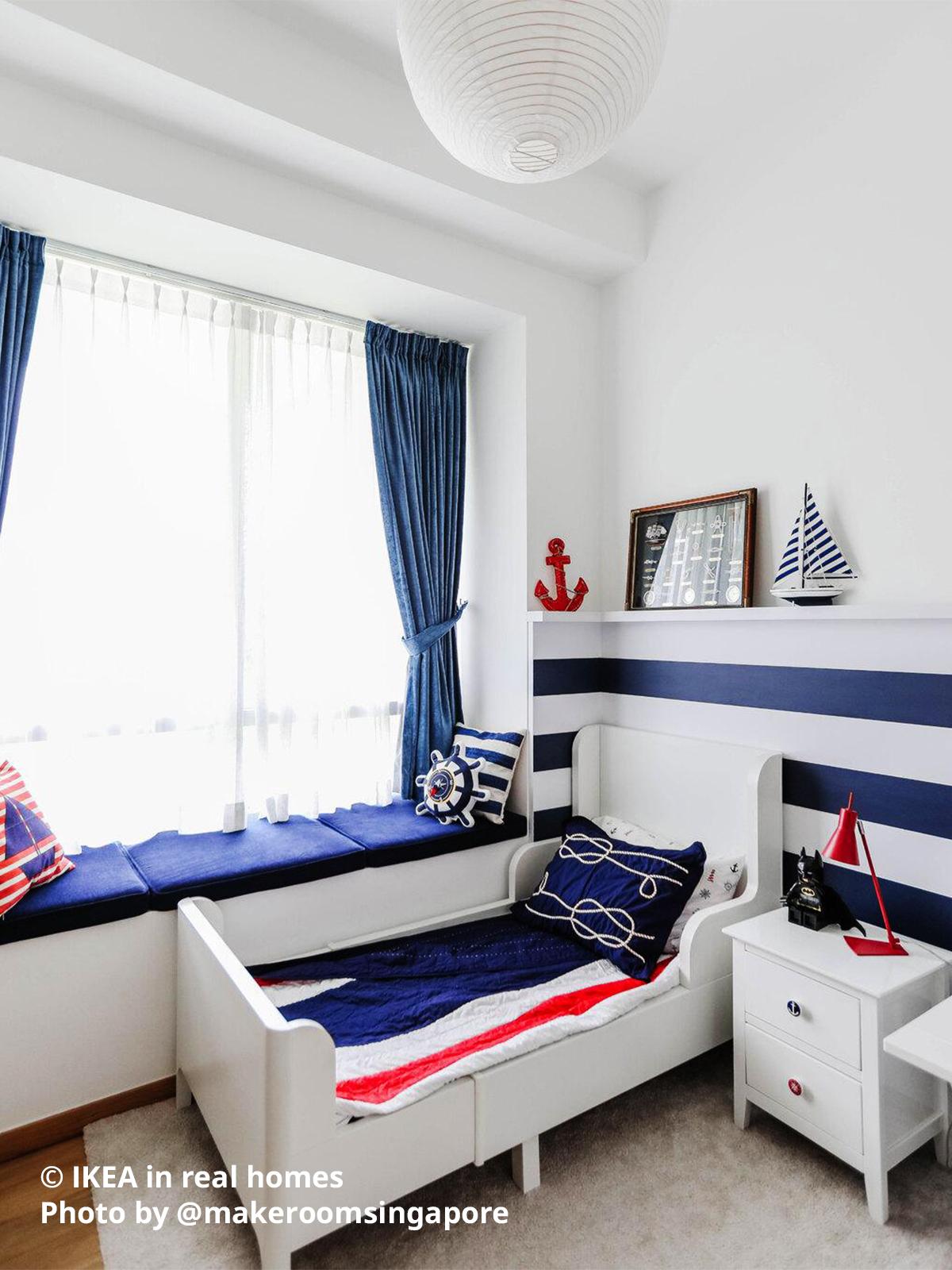 A white BUSUNGE extendable bed in a children's room setting. Photo by instagrammer @makeroomsingapore from IKEA in real homes ©