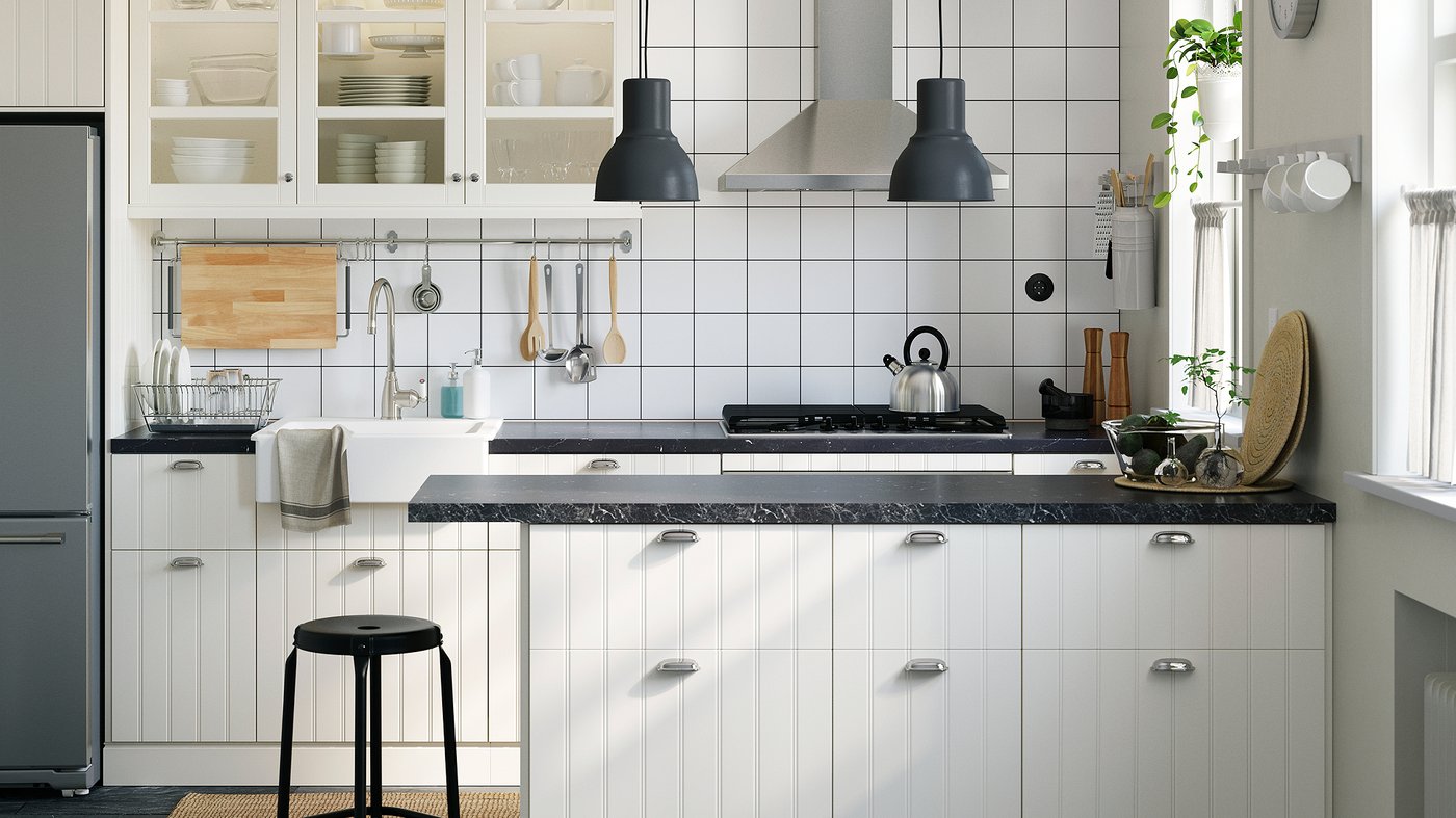 A light smallspace kitchen IKEA