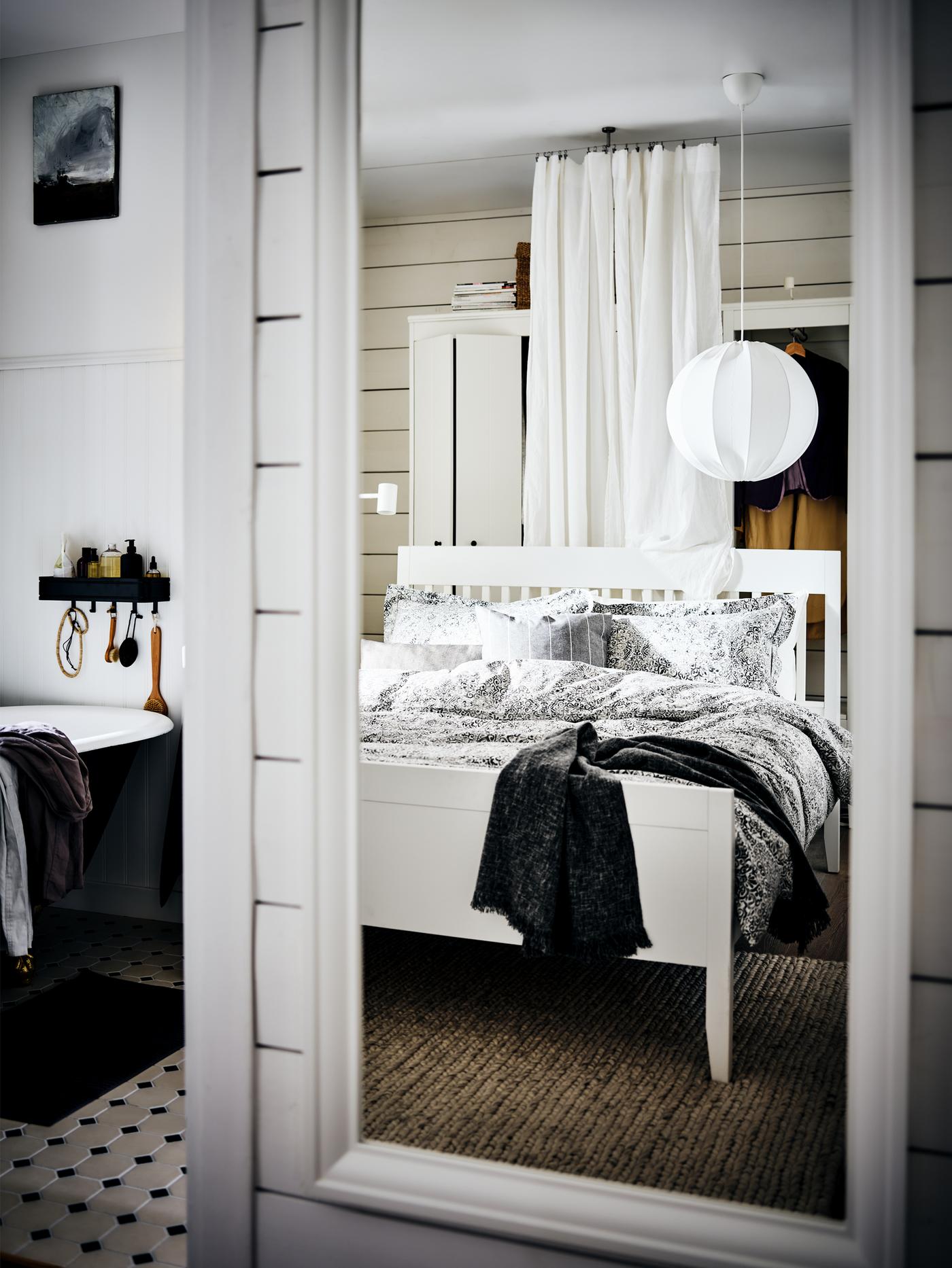 See the bedroom step-by-step guide