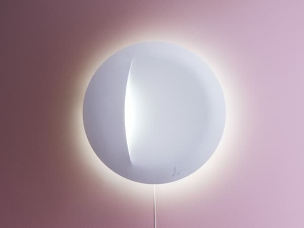A white wall lamp