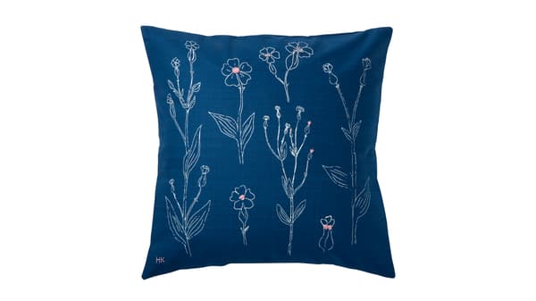 ÅKERNEJLIKA hous cous 50x50 bleu broderie