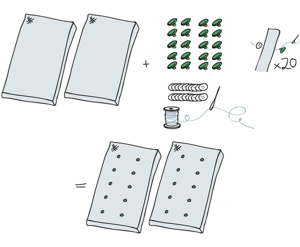 اختر أزرارًا تحبها. اخترنا أزرار قماش للأجزاء الأمامية وأزرار بسيطة مسطحة للأجزاء الخلفية (لتقوم بدور السدادات). استخدم الإبرة والخيط لخياطة الأزرار عبر كل مرتبة. استخدمنا 10 أزرار لكل مرتبة، على مسافات متساوية.