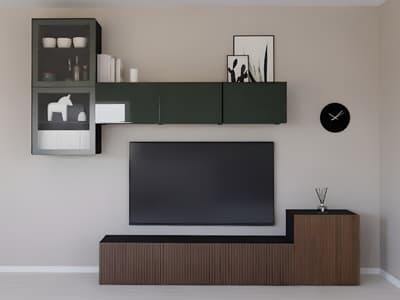 Alliant des portes brillantes SELSVIKEN et portes BJÖKÖVIKEN, cet ensemble permet de cacher le désordre et d'exposer vos objets préférés tout en style.
