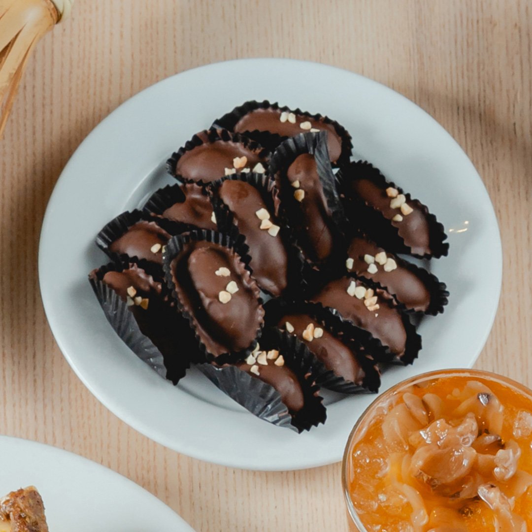 almond London biscuits