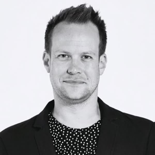 المصمم الداخلي في ايكيا Fredrik Biel.