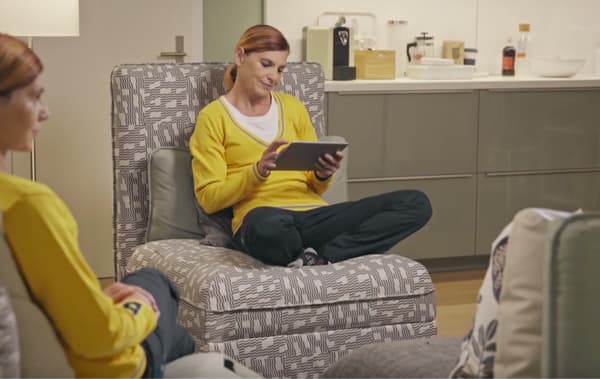 aménagement salon, canapé modulable, canapé XXL, salon et salle à manger, éléments de canapé modulables, salon ouvert, faire communiquer le salon et la salle à manger, salon famille, vie de famille, guide salon, idées IKEA