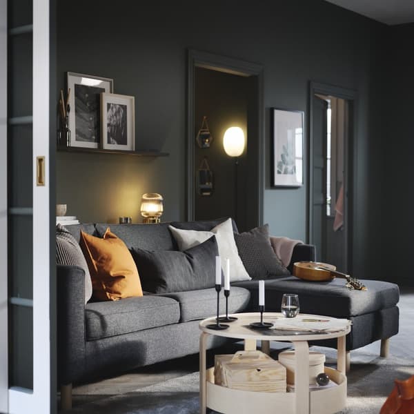 An anthracite HILLARED cushion cover