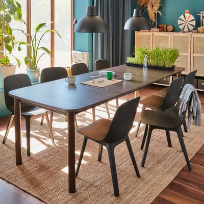 A dining room fit for large and festive gatherings - IKEA