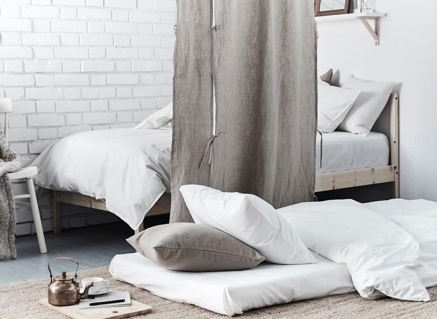 bed separator pillow