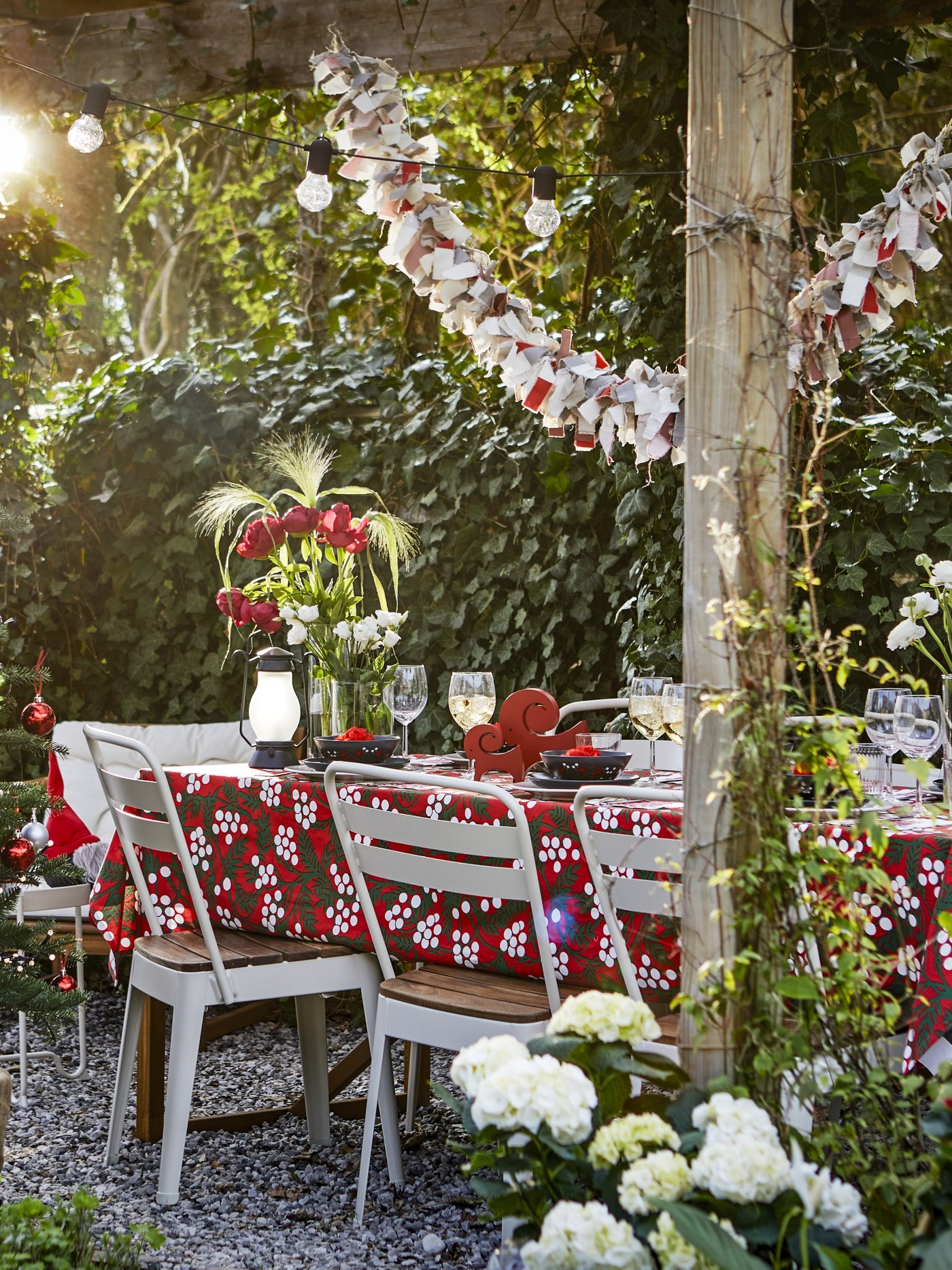 An in/outdoor beige/acacia NORRMANSÖ chair, outdoor outside