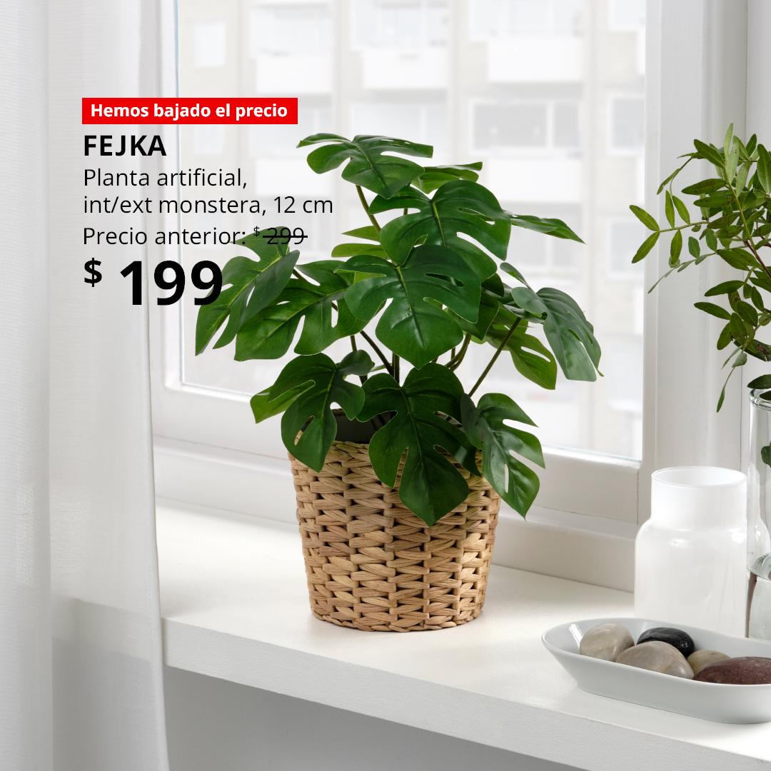 An in/outdoor Monstera FEJKA artificial potted plant