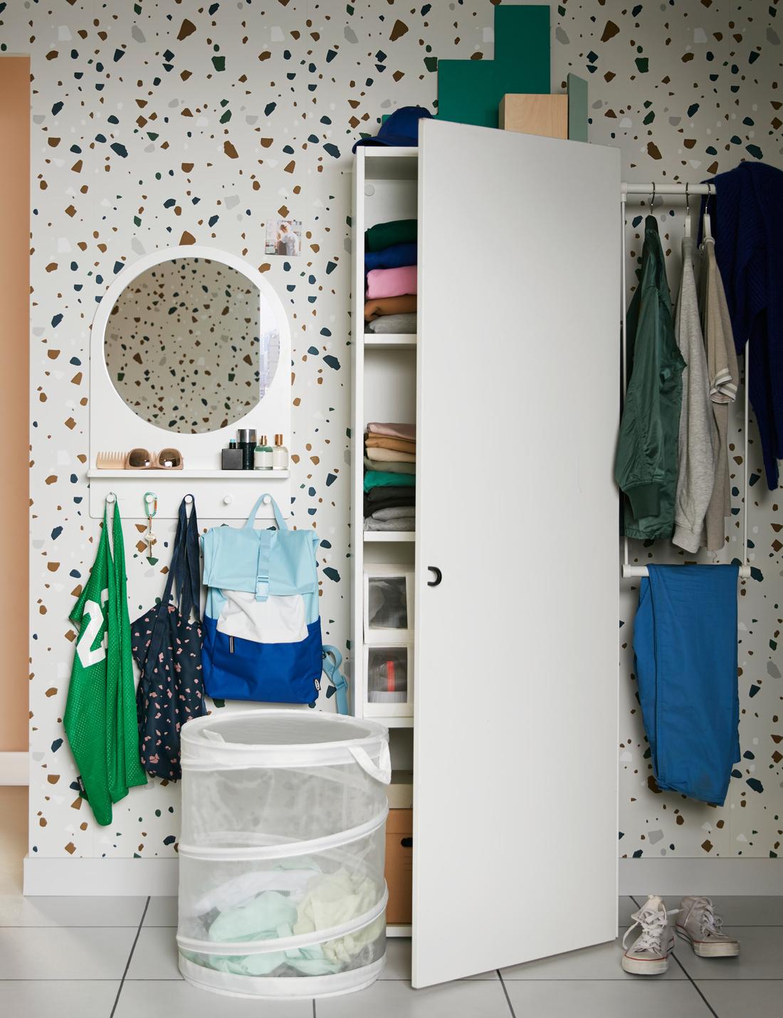 Un dormitorio moderno en azul para preadolescentes - IKEA