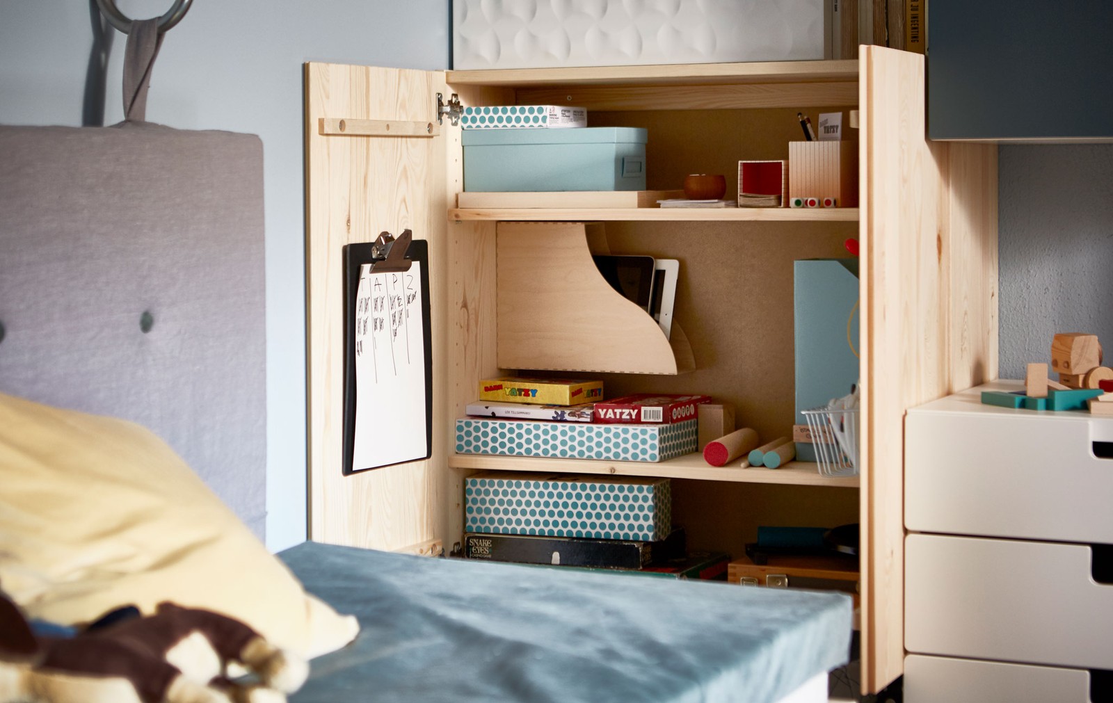 Organisez une armoire IVAR au maximum IKEA