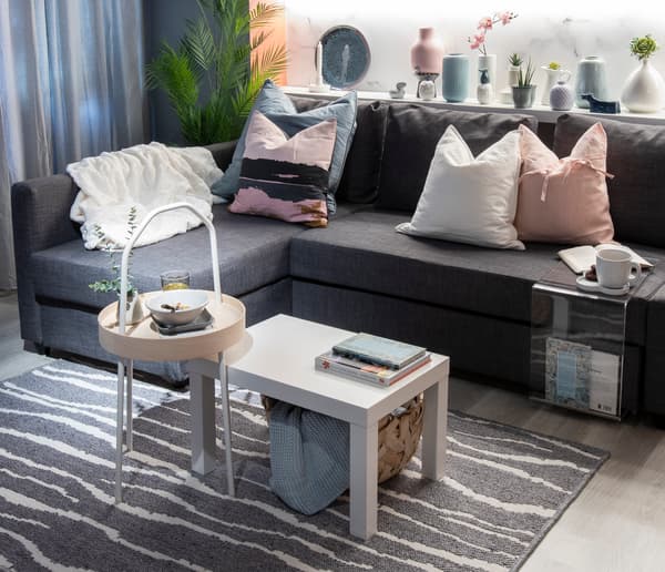 Arrange your lounge to be ready for welcoming guests