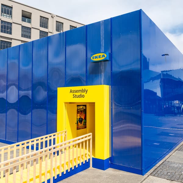 Assembly studio pop-up entrance