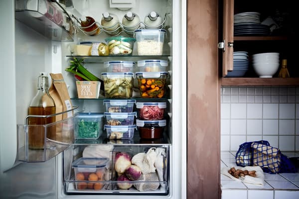 At IKEA Qatar, we serve our best tips on how to store your food and keep it healthy