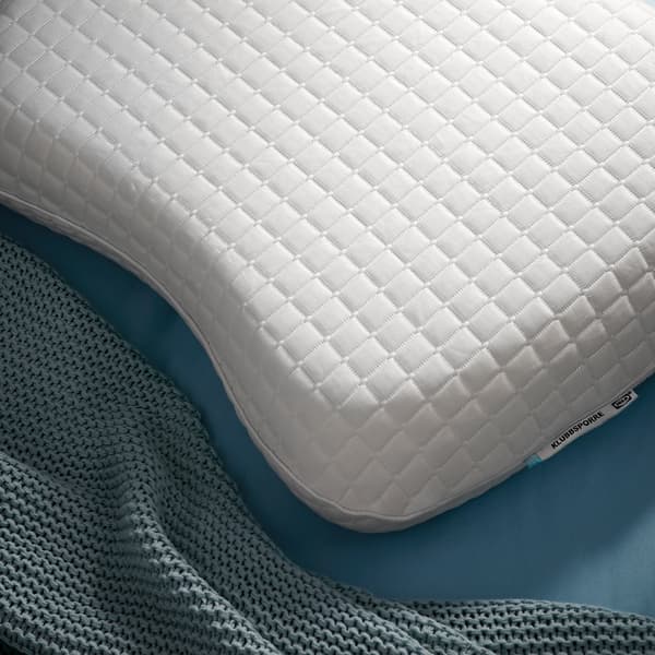 Aukeratu IKEA KLUBBSPORRE burko ergonomikoaren forma, material freskagarriarekin inguratuta baitago.