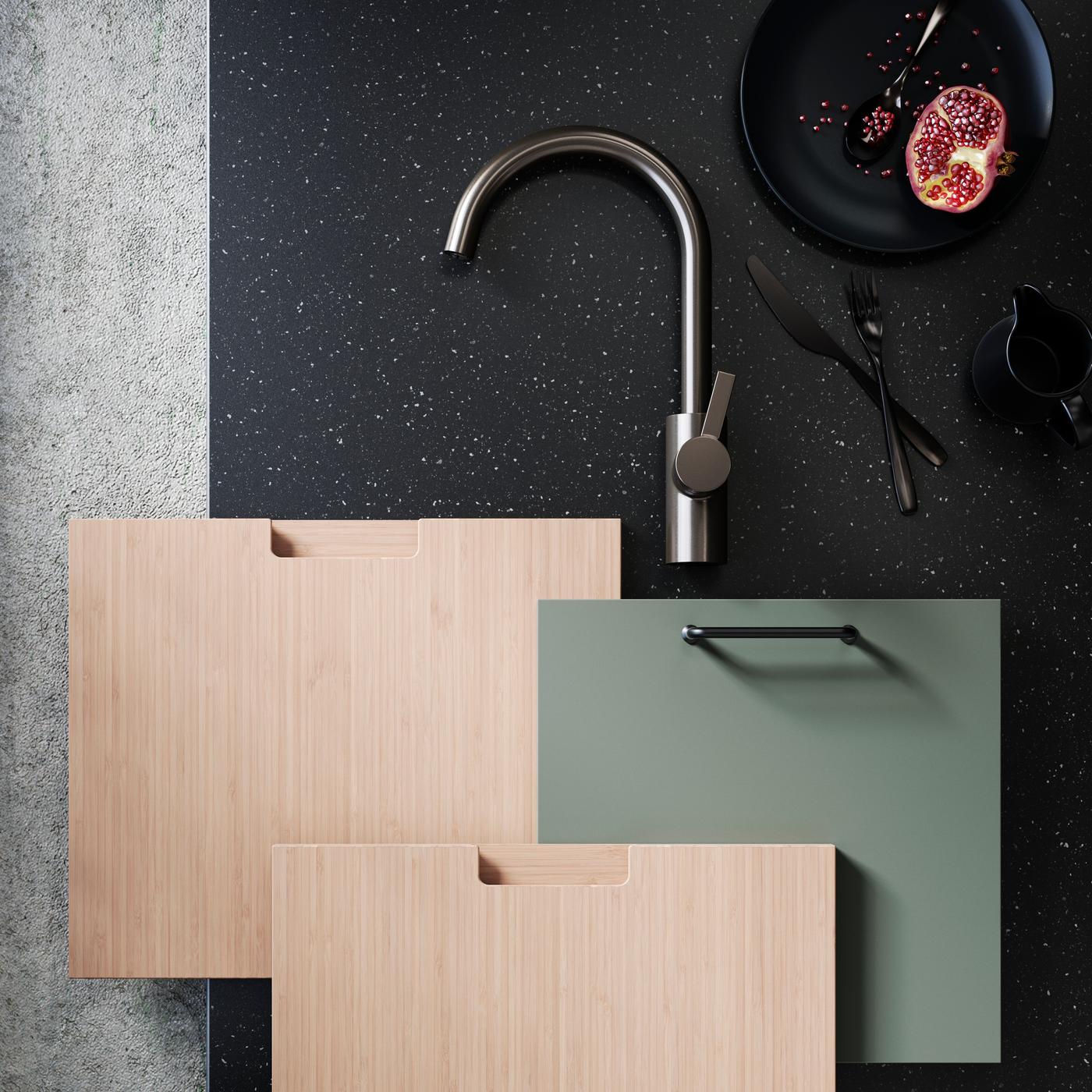 Bambusová a zelená kuchyňská dvířka IKEA