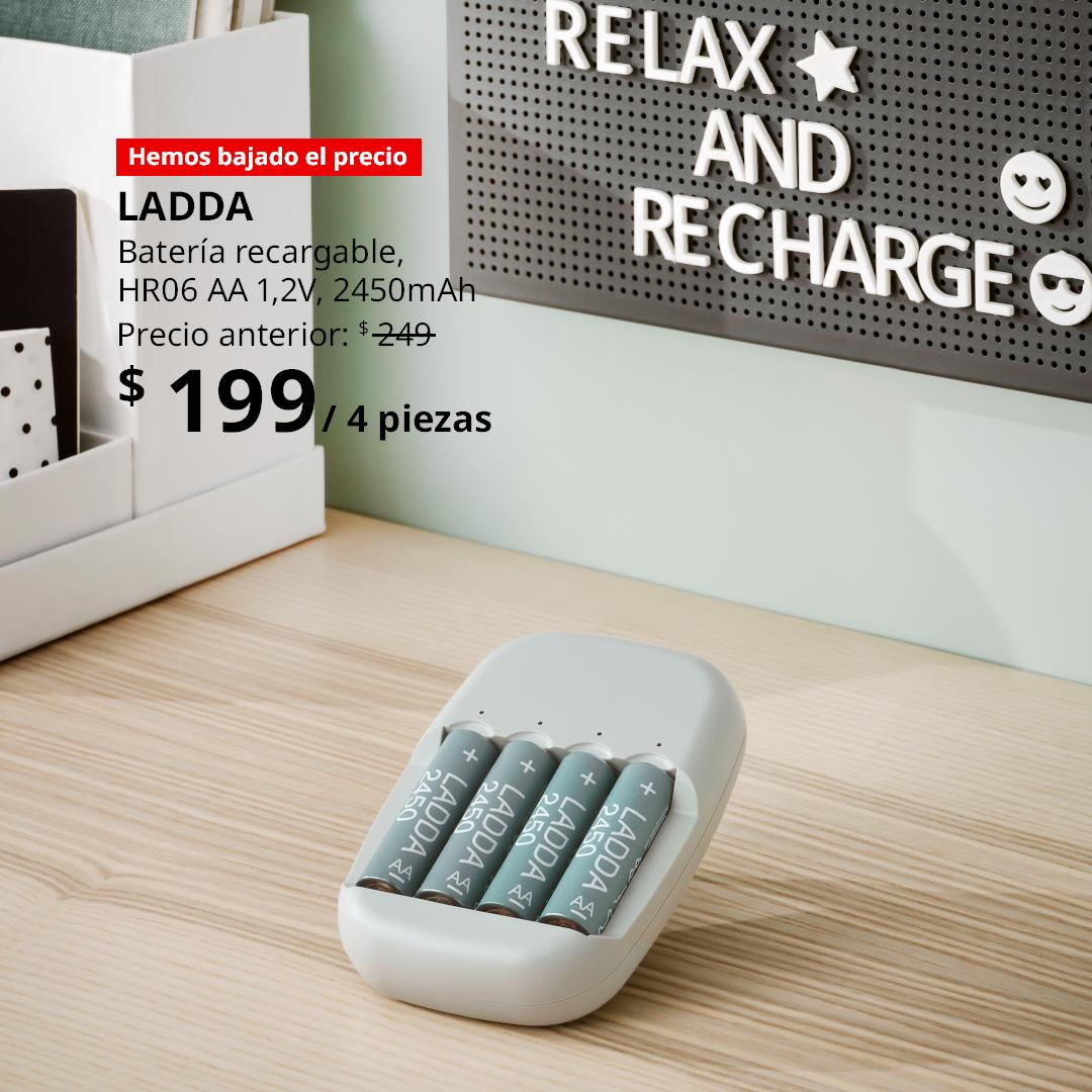 Baterías recargables LADDA HR06 AA 1,2V, 2450mAh en un cargador de baterías. 