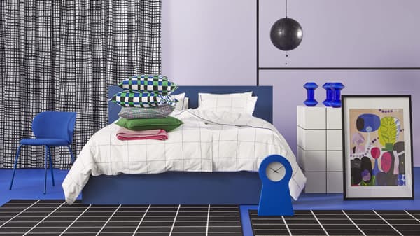 Bedroom setting
